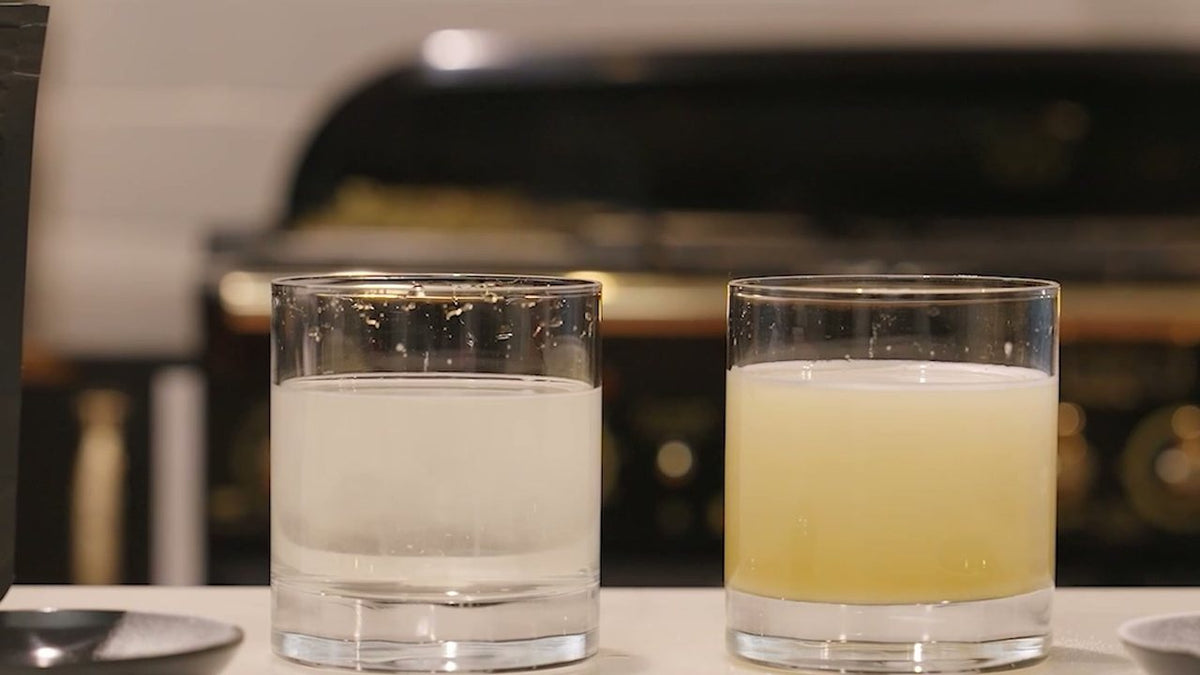 Two glasses from the spot: tripeptide collagen stirred into the left glass has gone clear, another collagen in the right glass is still cloudy